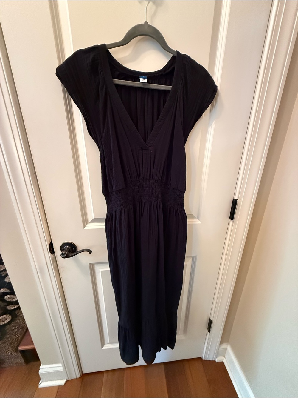 Old Navy Black V-Neck Maxi Dress